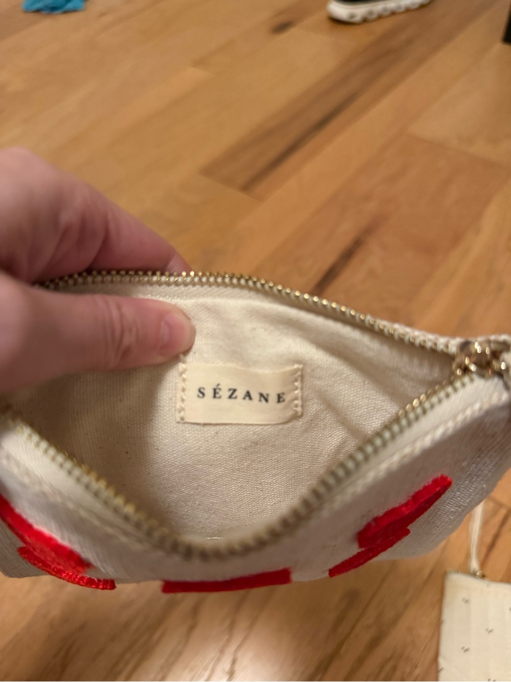 Sézane Cream Cosmetic Pouch with Red Heart Appliqués - Picture 6 of 6